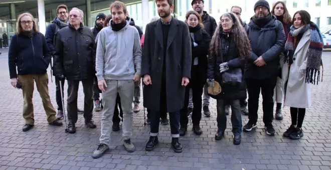 Entitats i veïns exigeixen al fons voltor propietari de Casa Orsola obrir vies de negociació directes