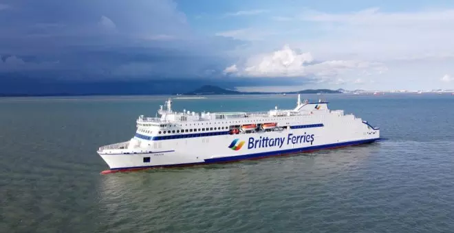 El buque de Brittany Ferries 'Santoña' contará con 48 empleados contratados en Cantabria