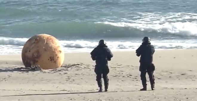 Japón desvela el misterio de la gran bola que apareció en una playa