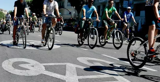 Almeida contradice los datos del Consorcio de Transportes y del INE para vender Madrid como 'ciudad de los 15 minutos'