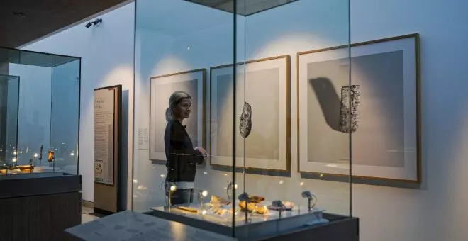 El Museo de Altamira acoge tres obras fotográficas sobre el patrimonio paleolítico y la mujer en la historia