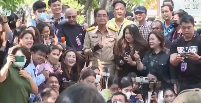 El primer ministro de Tailandia disuelve el Parlamento y pone en marcha el reloj electoral