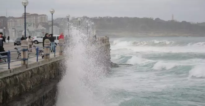Cantabria estará en alerta este viernes por fuerte oleaje