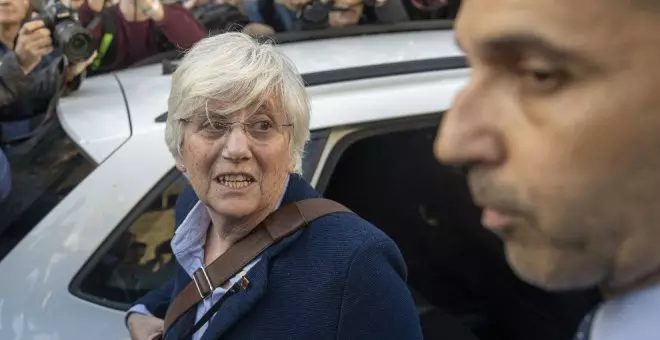La exconsellera y eurodiputada Clara Ponsatí, detenida en Barcelona tras una rueda de prensa