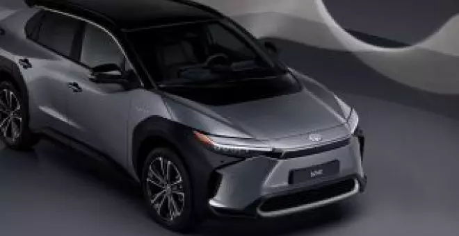 El primer coche eléctrico de Toyota por fin llega a España: este es el precio del bZ4x
