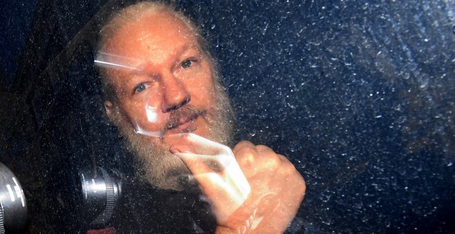¿Qué vías le quedan a Julian Assange para evitar la extradición a EEUU?