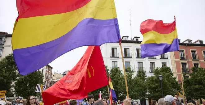 "A por la III República": asociaciones republicanas organizan actos por toda España para el 14 de abril