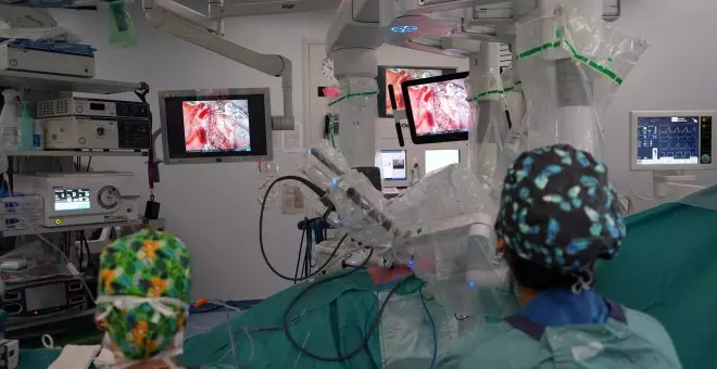 El Vall d'Hebron hace historia al realizar el primer trasplante de pulmón robótico sin abrir el tórax