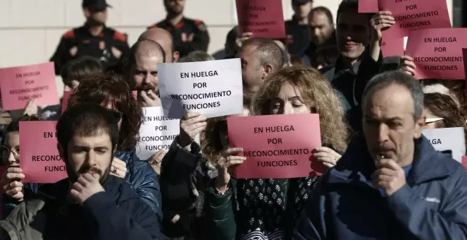 Los funcionarios de Justicia exigen una oferta del ministerio de entre 350 y 430 euros más al mes para frenar la huelga