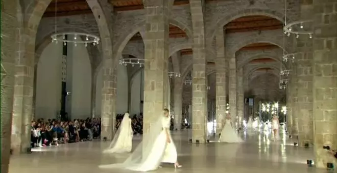 La firma libanesa de alta costura Elie Saab, invitada de honor en la apertura de la Barcelona Bridal Fashion Week