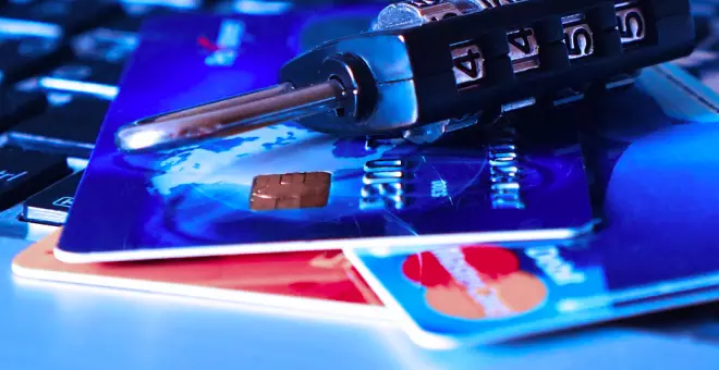 Llega el método carding, la nueva estafa que utiliza las tarjetas bancarias de usuarios con fines fraudulentos