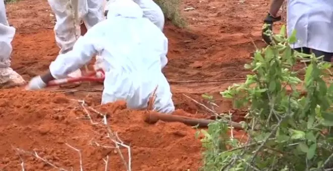 Encuentran los cuerpos de 21 presuntos miembros de una secta que habrían muerto de hambre