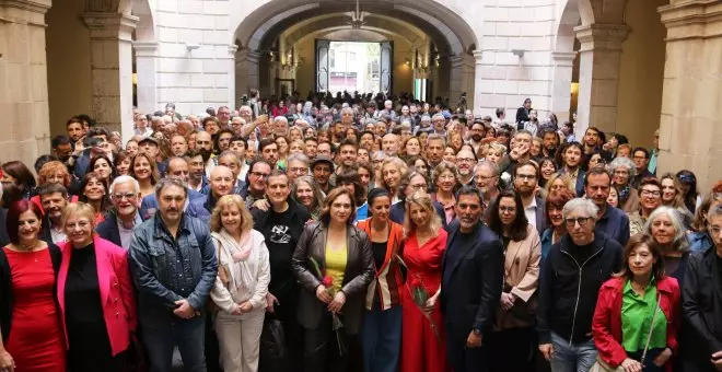 L'esmorzar literari de l'Ajuntament dona el tret de sortida a Sant Jordi a Barcelona