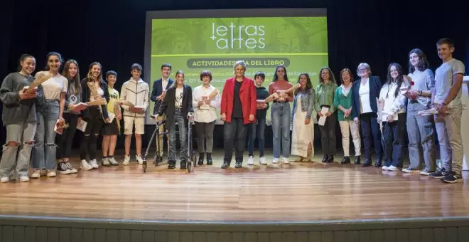 Ignacio de Saavedra y Lola Cordero ganan el 30º Certamen de Relatos Cortos