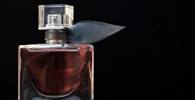 Sanidad retira más de 70 perfumes por contener sustancias peligrosas