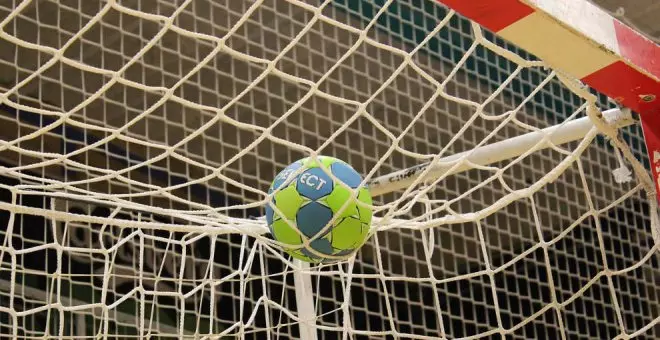 La Federación Cántabra de Balonmano organiza un clinic con motivo de la Copa del Rey