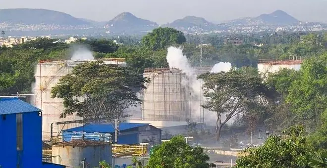 Una fuga de gas de una fábrica mata a once personas en el norte de la India