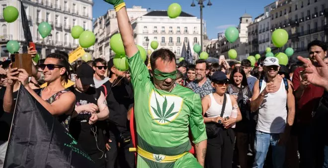 La marcha por la legalización de la marihuana reúne a miles de personas en Madrid