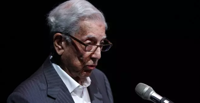 Vargas Llosa carga contra "la dictadura de la cancelación" tras una soflama derechista en defensa de Boluarte