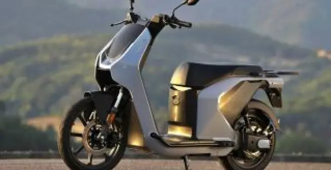 Llega a España un nuevo scooter de 125 de rueda alta que cuesta poco más de 2.000 euros