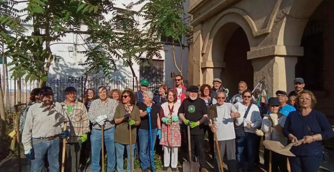 El movimiento en defensa de La Malatería de Oviedo organiza una limpieza vecinal ante el abandono del Principado