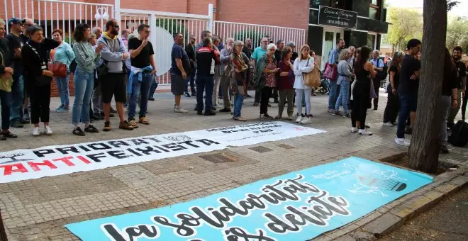 Una cinquantena de persones donen suport als quatre joves jutjats per les protestes postsentència a Tarragona