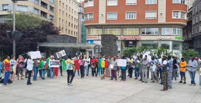 Decenas de personas se concentran en Santander para reivindicar los derechos humanos en Senegal