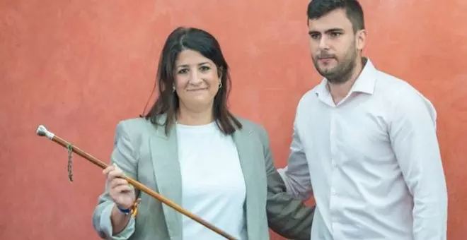 El culebrón de La Guardia acaba con una alcaldesa del PP gobernando con los ediles expulsados de Podemos a los que insultaba