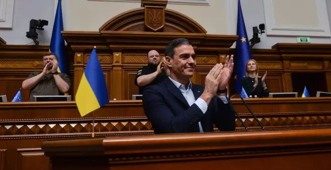 Sánchez promete apoyar a Ucrania "el tiempo que haga falta" ante el Parlamento en Kiev