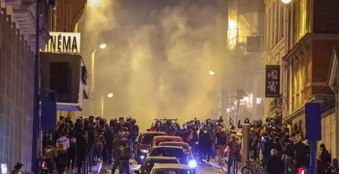 Al menos 719 detenidos en la quinta noche de disturbios en Francia
