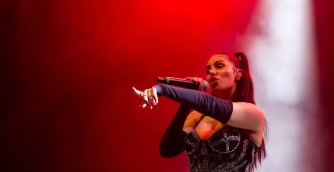 La Mala Rodríguez interrumpe un concierto del cantautor Jere y le llueven las críticas: "Qué vergüenza"