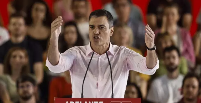 Sánchez anuncia una ley para reducir los tiempos de espera en la sanidad pública