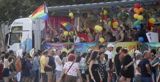 Multitudinària i reivindicativa desfilada del Pride de Barcelona a vuit dies del 23-J
