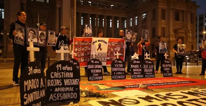 Grupos a favor y en contra de las protestas convocadas para el 19 de julio se congregan en Lima