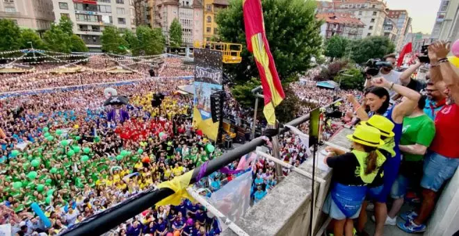 Un chupinazo multitudinario abre la Semana Grande, 10 días de fiesta en la capital