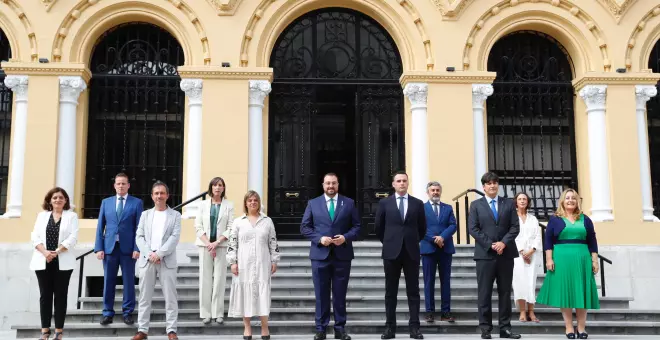 Asturies estrena su primer gobierno de coalición en doce años