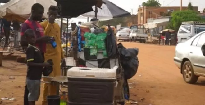 Los golpistas nigerinos reciben a la Cedeao mientras se acercan a la junta maliense