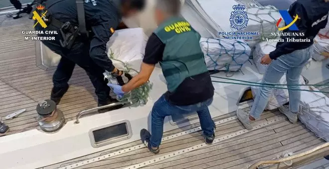 Los cuatro tripulantes del velero cargado de cocaína por valor de 70 millones de euros pasan a disposición judicial