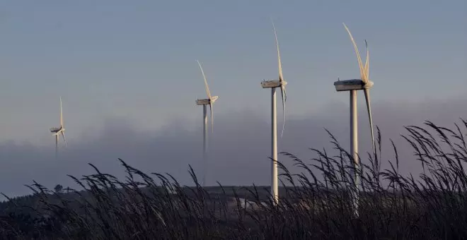 Un tribunal de Reino Unido aprueba embargar bienes españoles por los recortes a las renovables