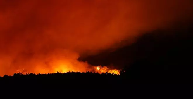 El incendio de Tenerife sigue descontrolado y ya es uno de los más graves de los 40 últimos años