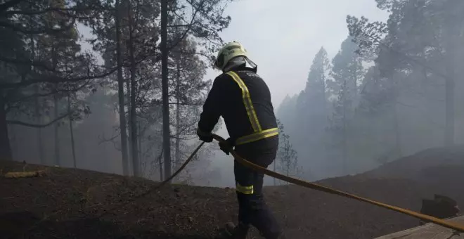 Canarias registra niveles históricos de emisiones de CO2 por el incendio en Tenerife