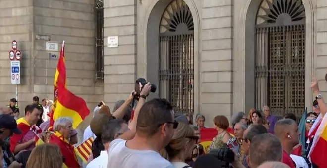 "¿Pero qué fantasía de vídeo es este?: la bronca entre los manifestantes contra la amnistía que hace las delicias de los tuiteros