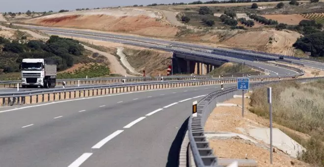 Las autopistas rescatadas duplican su beneficio en 2022 tras crecer un 10% su tráfico