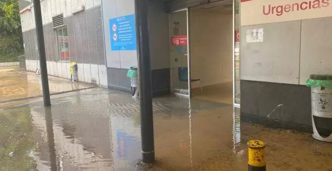 La rotura de una tubería por las obras del Metro de Madrid inunda las Urgencias de La Paz y obliga a trasladar a 200 pacientes