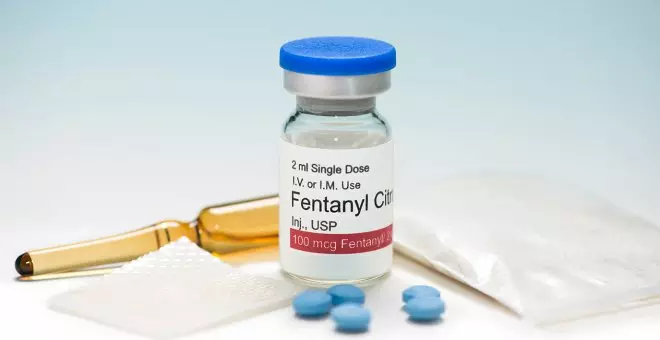 La Policía detiene a una mujer que falsificó 240 recetas para conseguir miles de pastillas de fentanilo para consumo propio