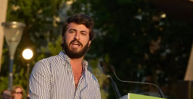 García-Gallardo muestra su negacionismo climático y defiende la industria del automóvil: "No tienen la culpa"