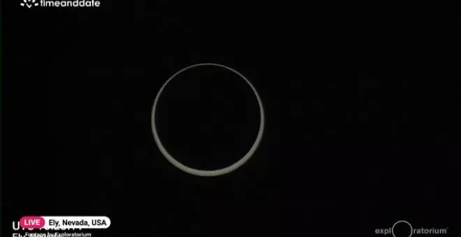 La luna tapa al sol dando lugar al denominado eclipse de anillo de fuego