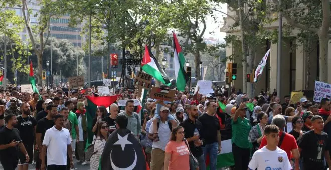 Unes 700 persones es manifesten a Barcelona per defensar Palestina contra el "genocidi" d'Israel