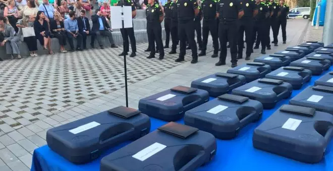 Más policías, más luz y un protocolo antiocupas: Albiol pone en marcha su modelo de seguridad en Badalona