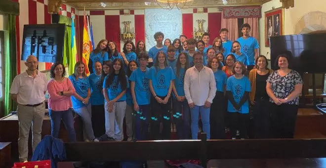 Movellán recibe a más de 40 alumnos franceses de intercambio en Camargo